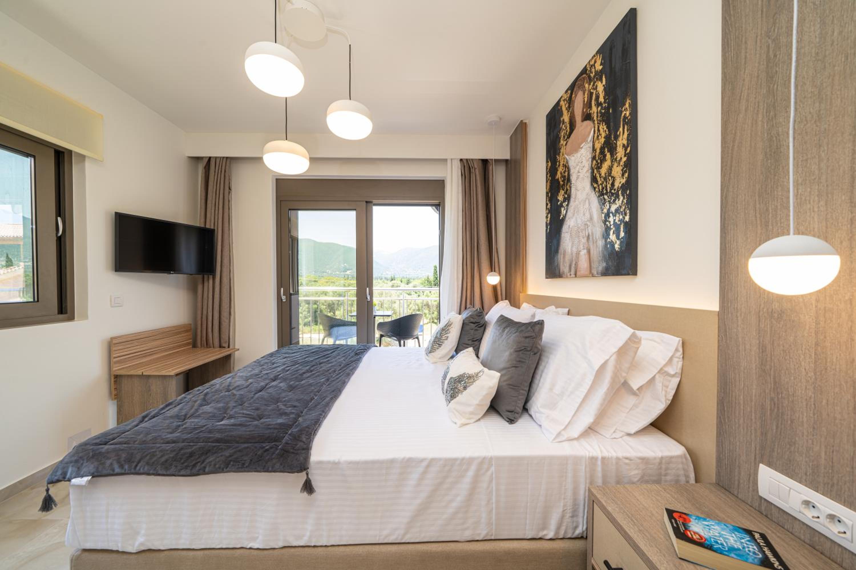 Maera Apartments