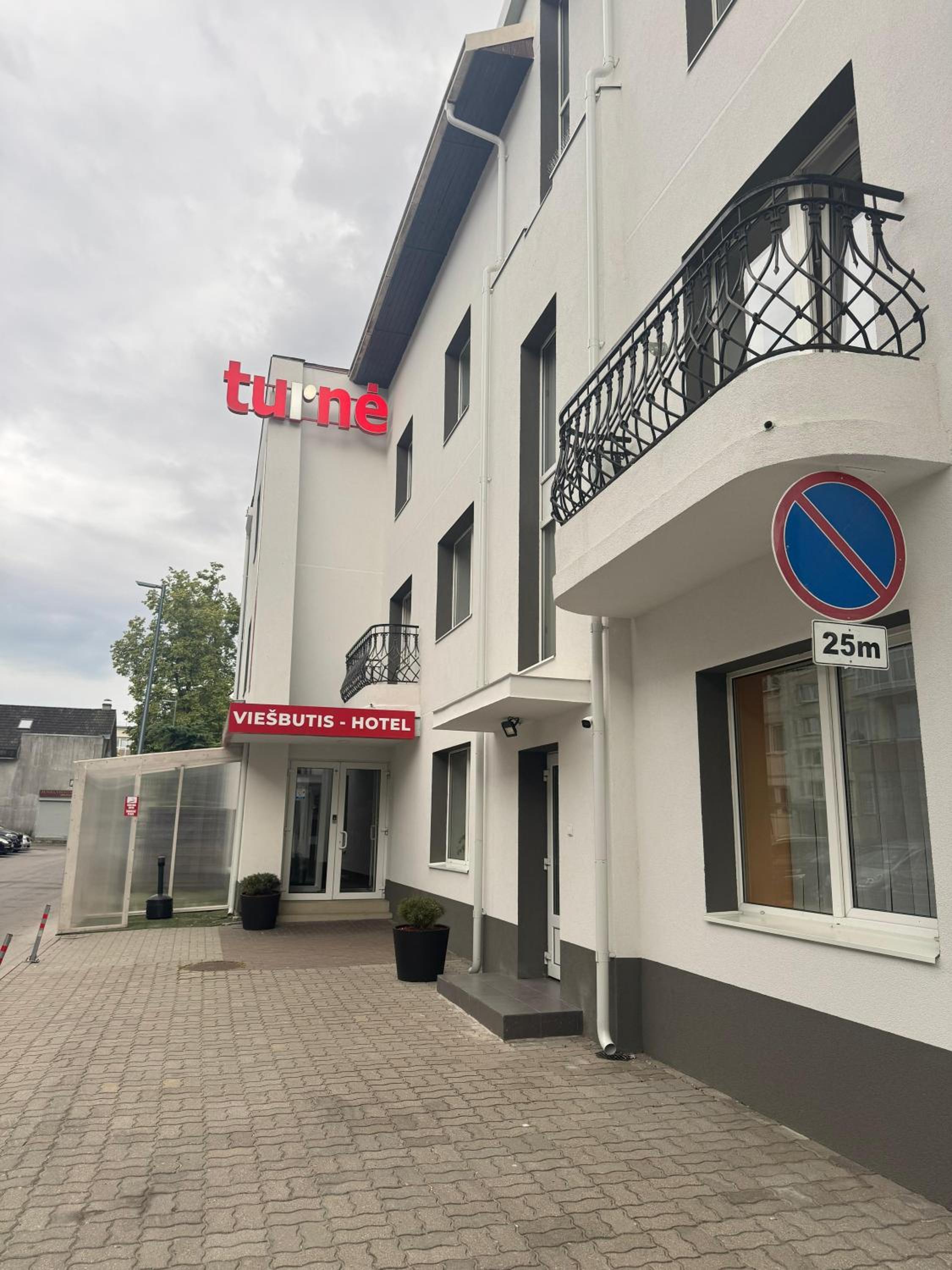Turnė