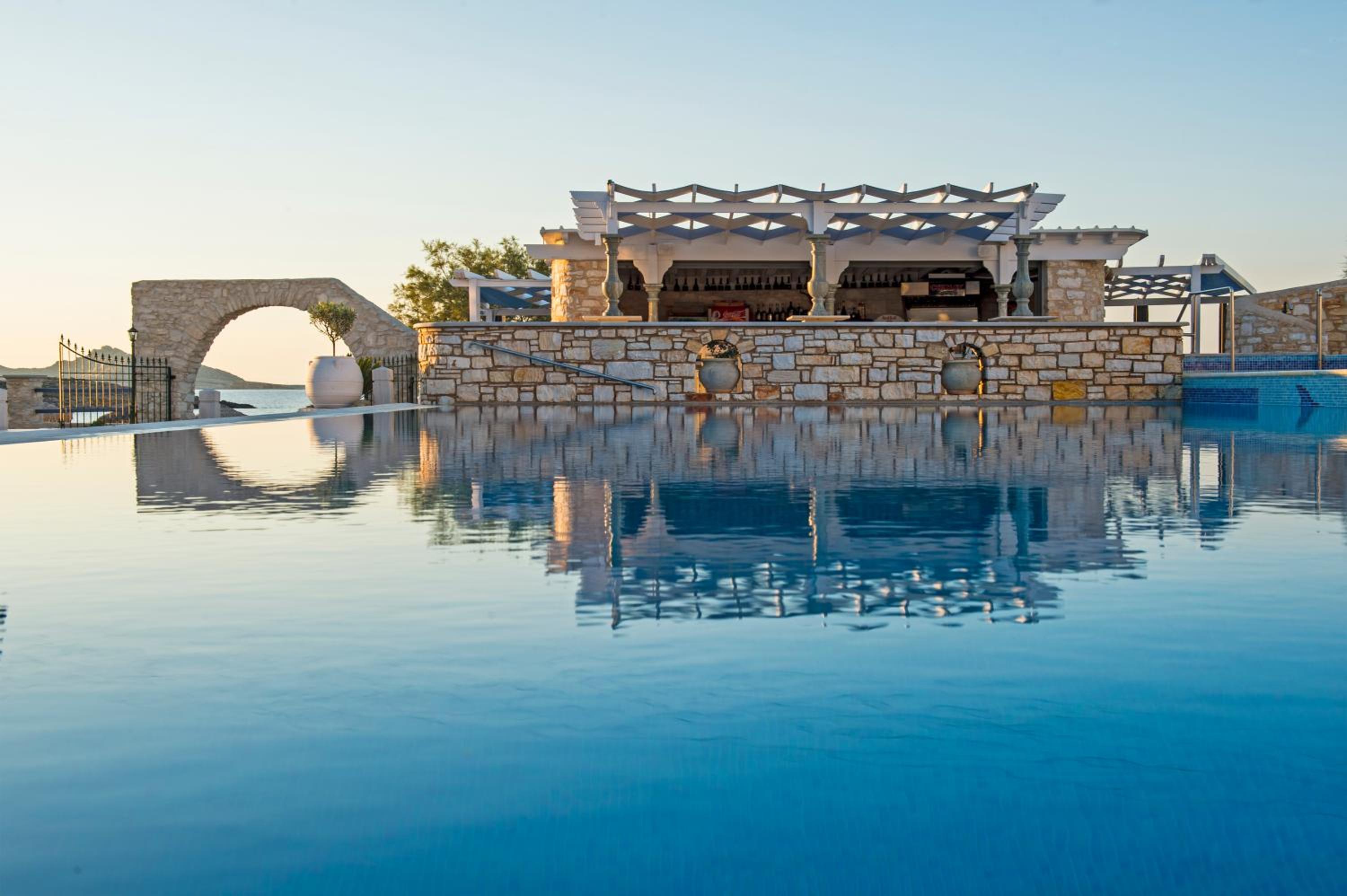 Contaratos Beach Hotel
