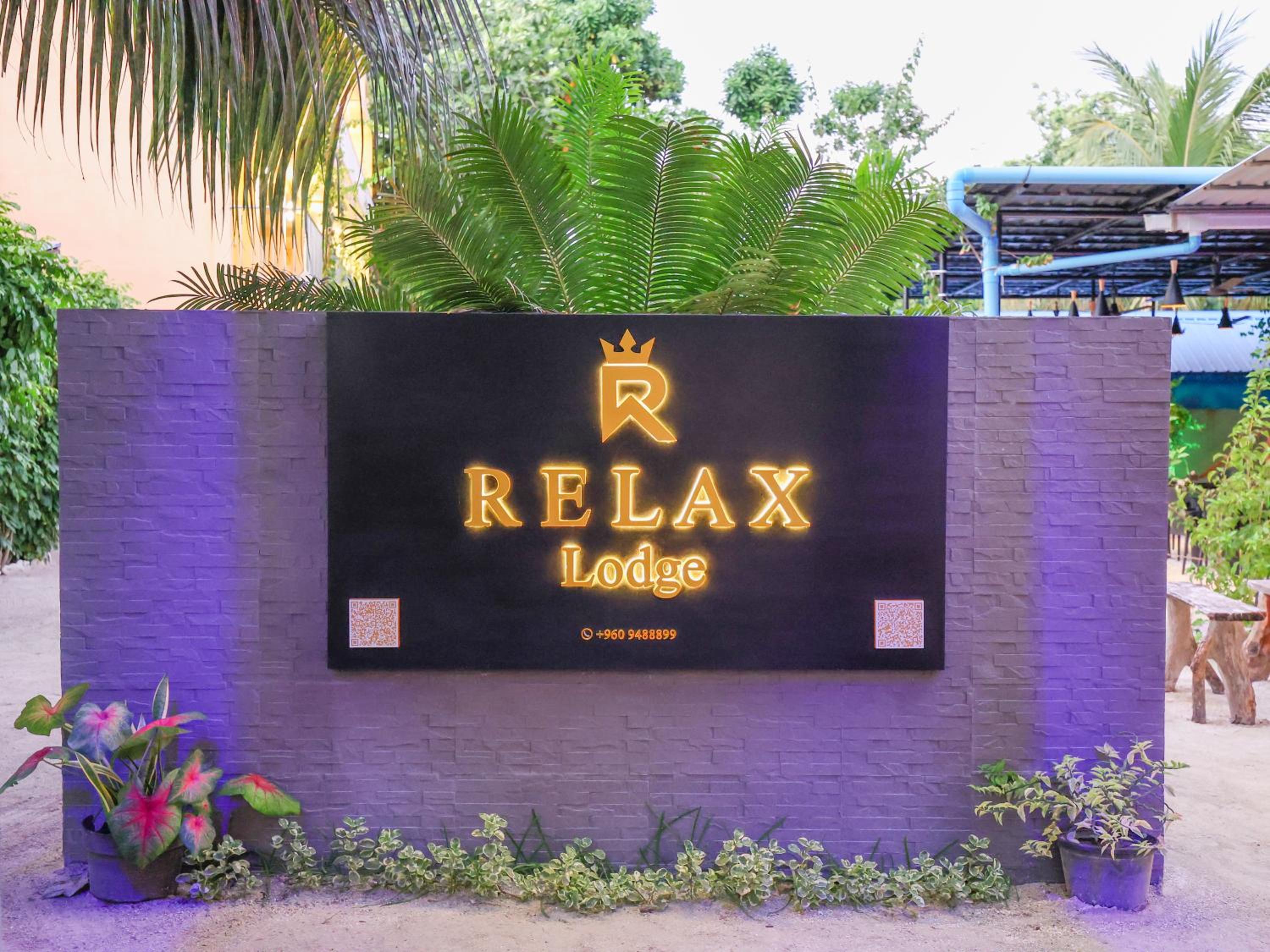 Relax Lodge