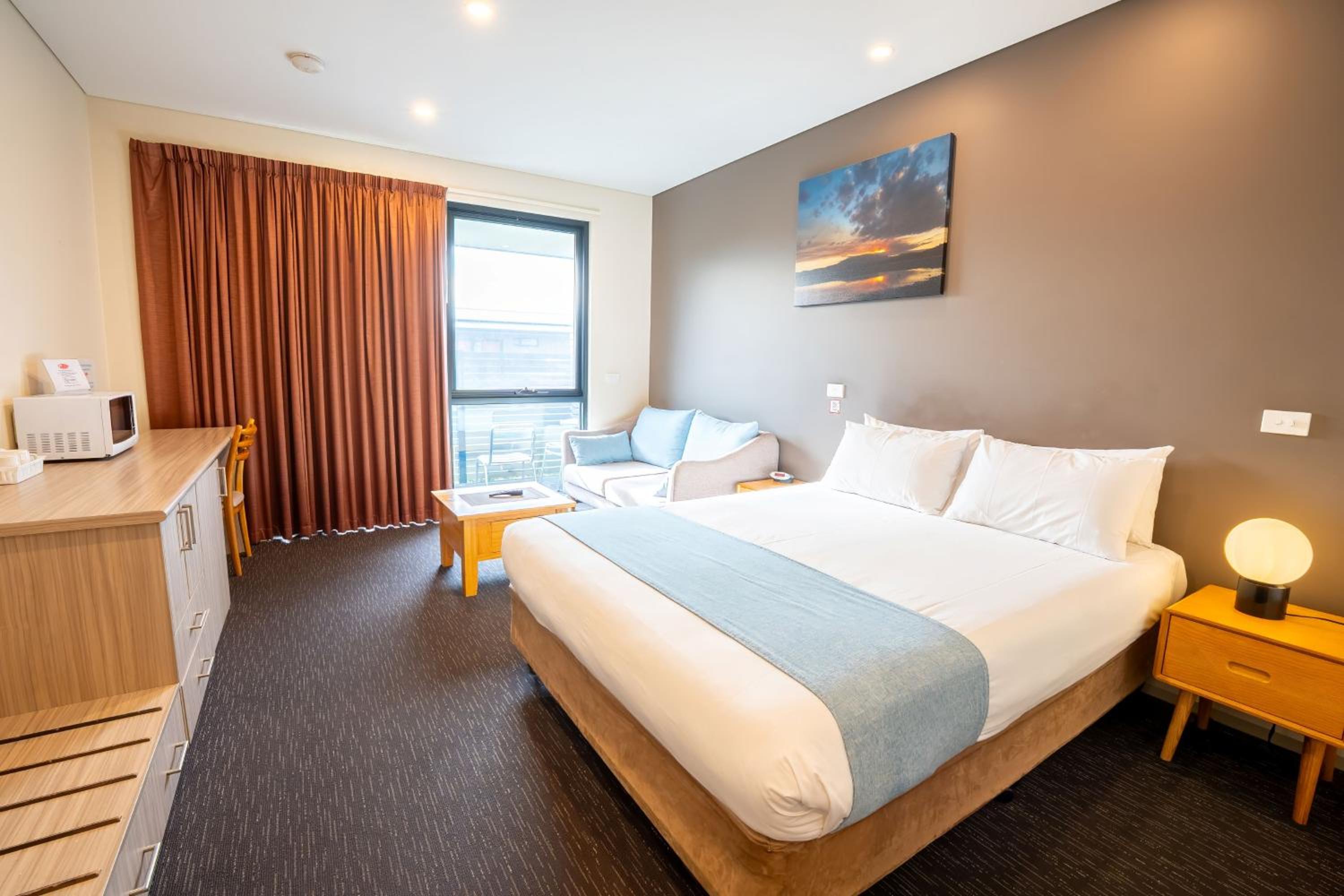 Foreshore Hotel