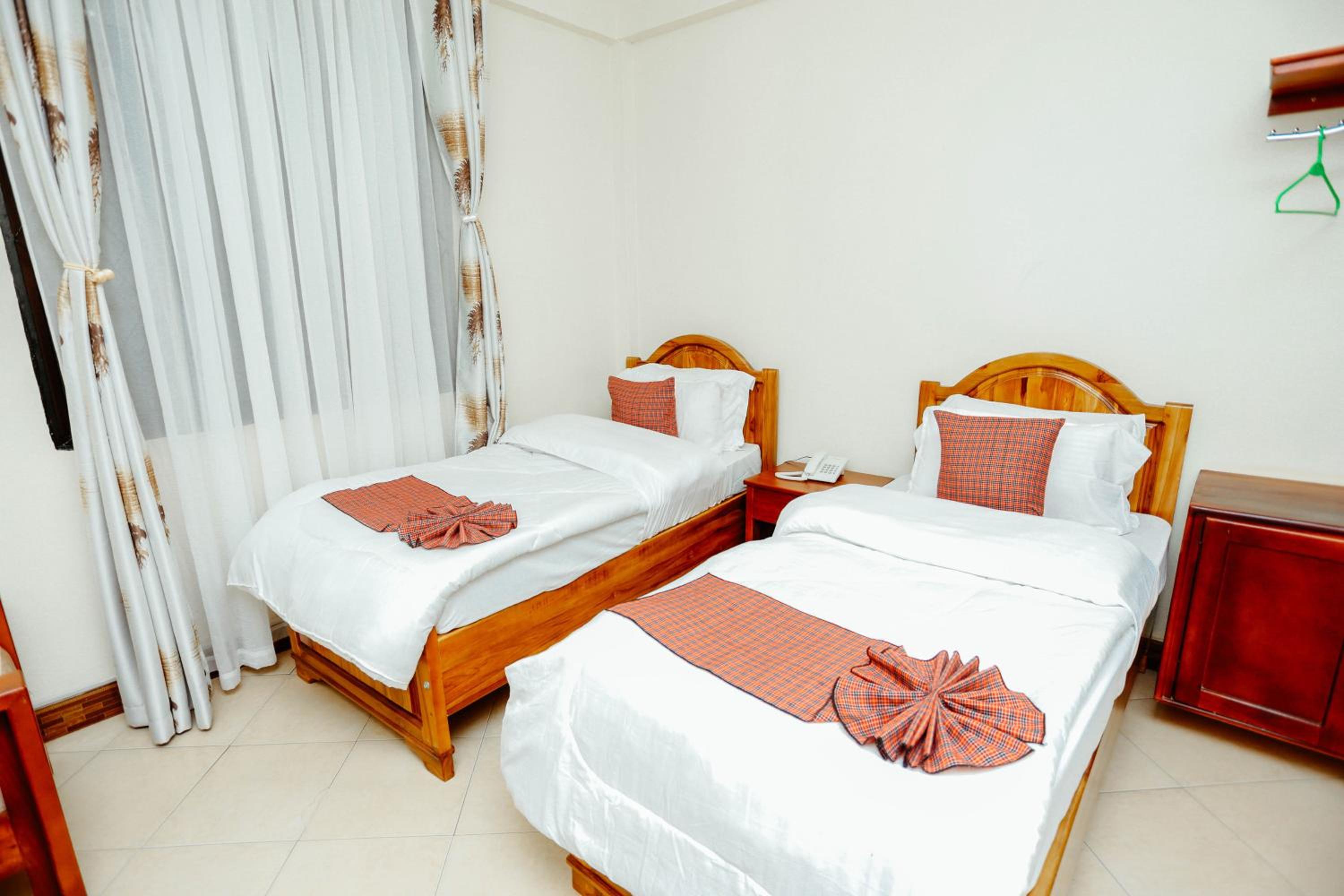 CM Luxury Lodge