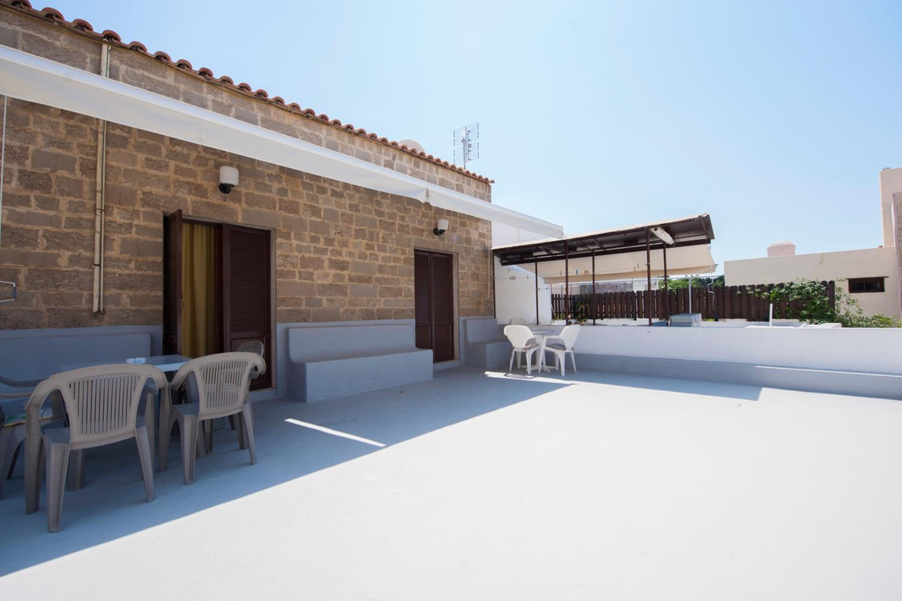 Stavros Pension