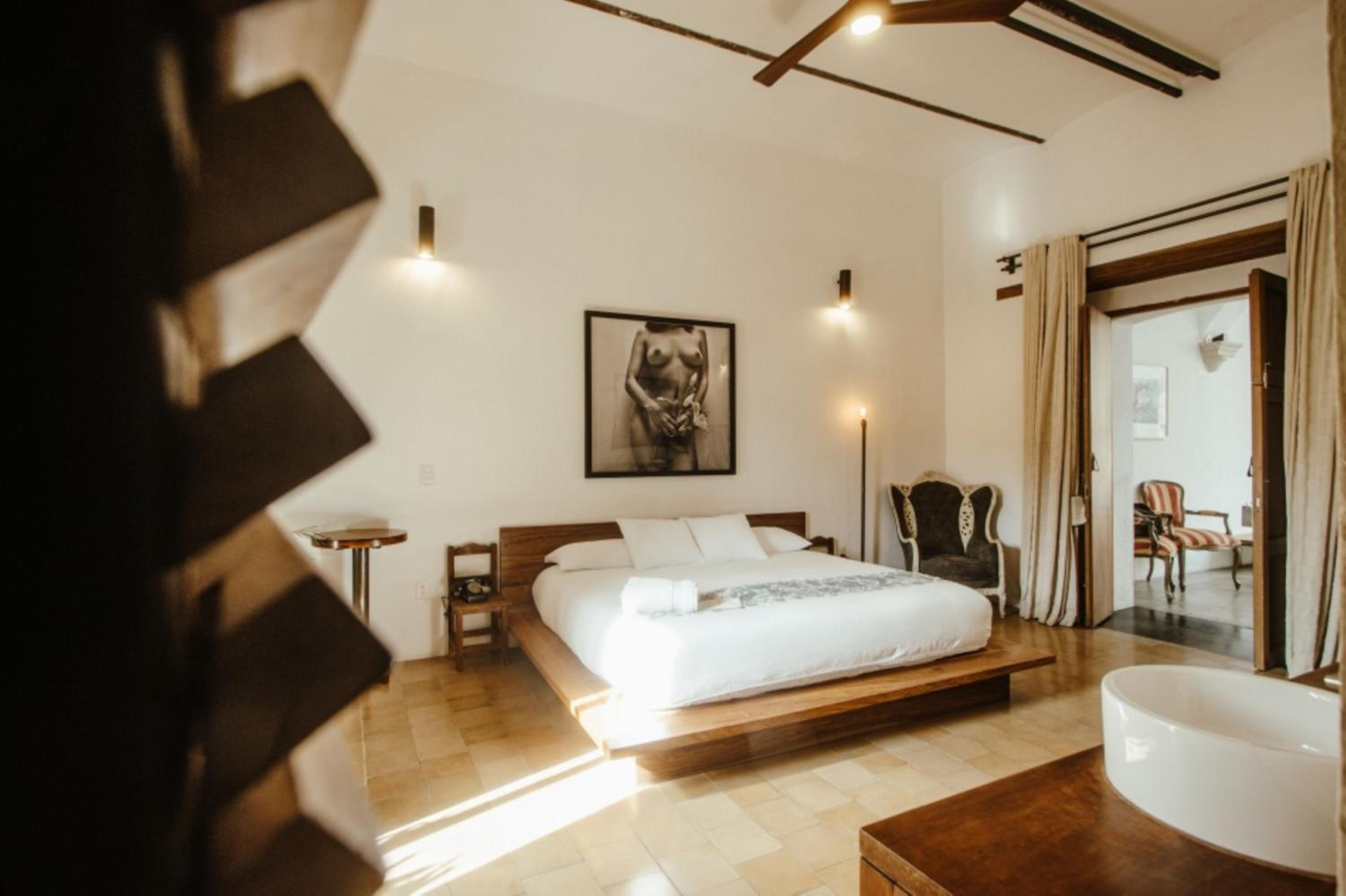 Hotel Sin Nombre