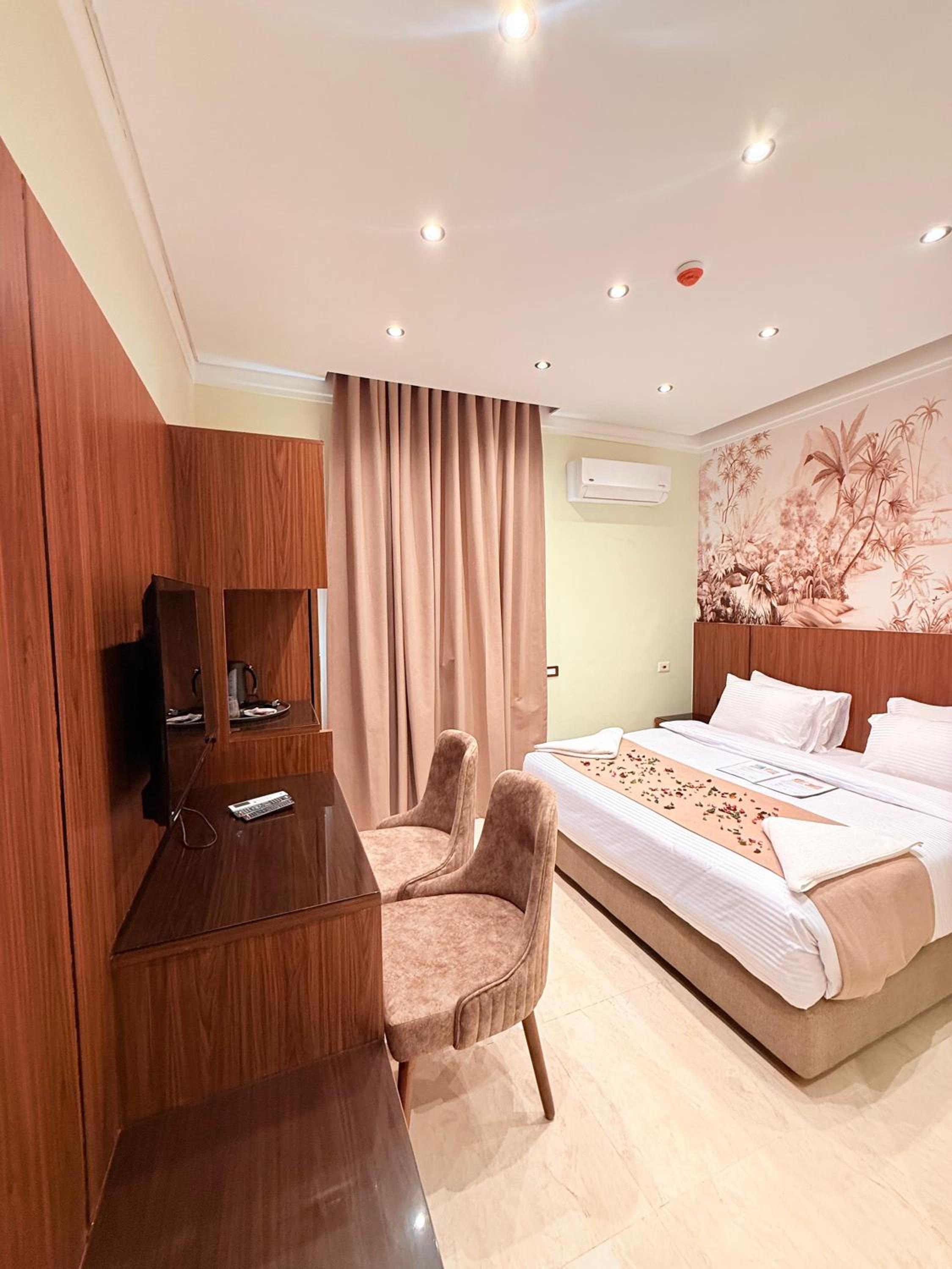 Olivia Hotel