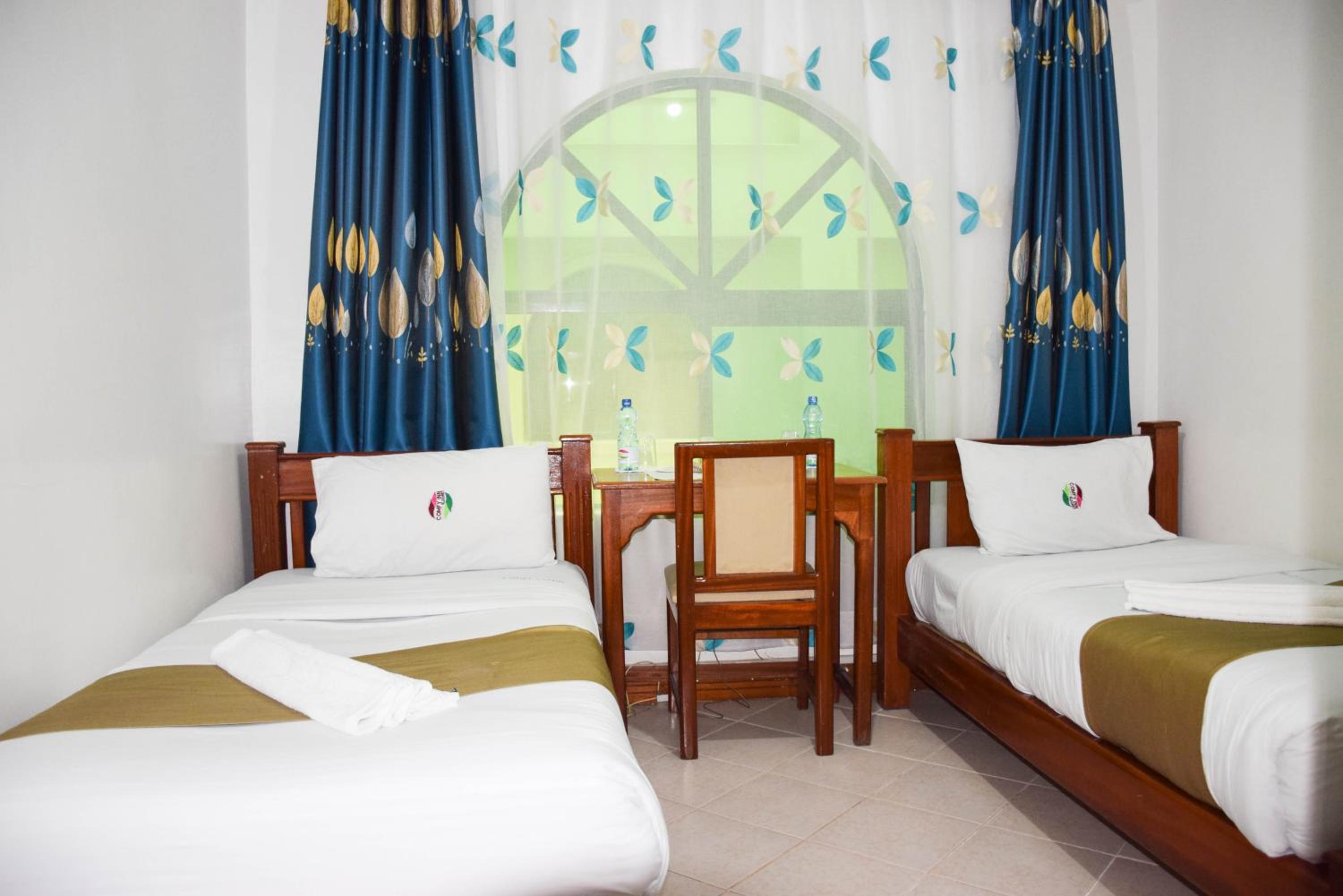 Comfy Inn Hotel