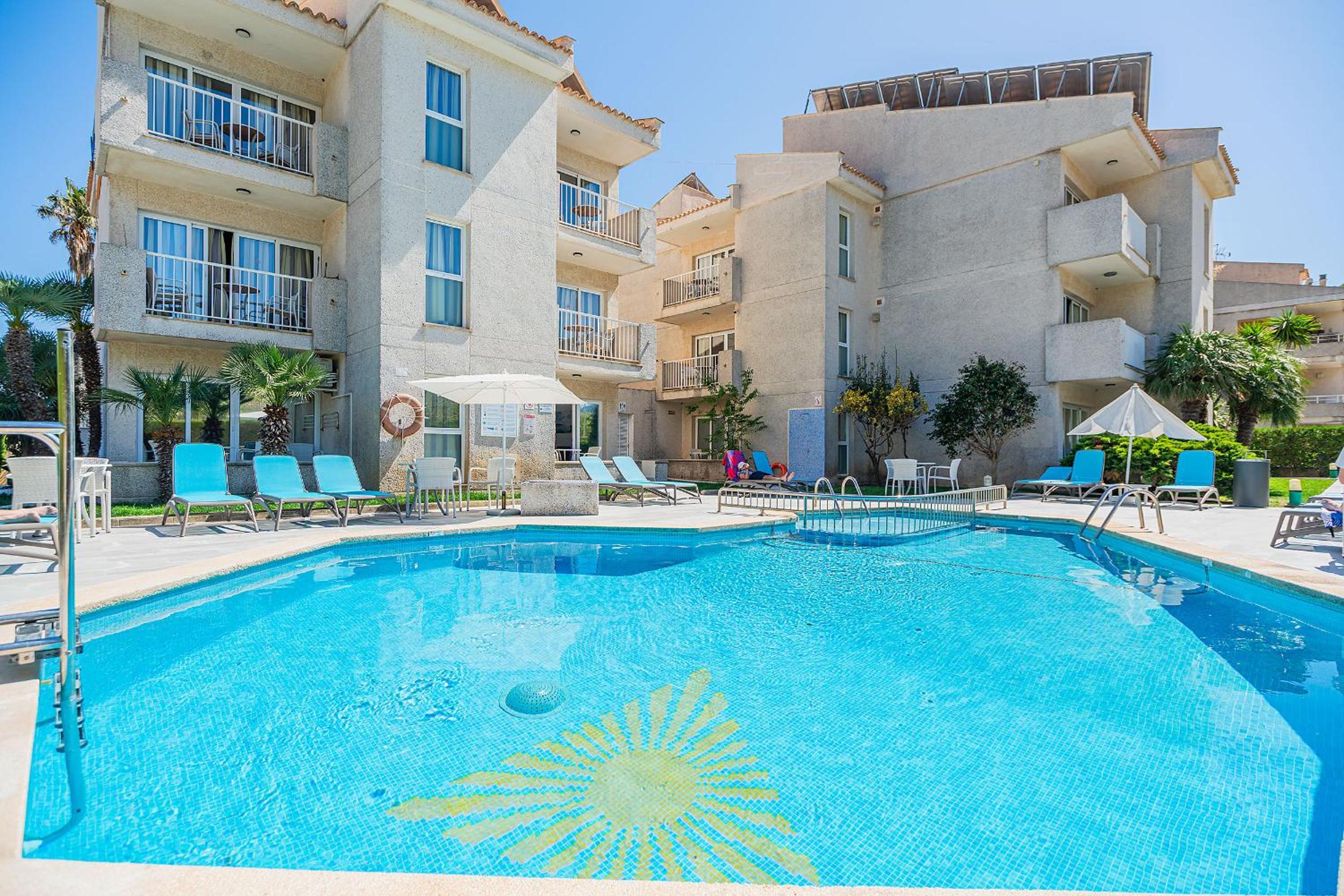 Apartamentos Massol