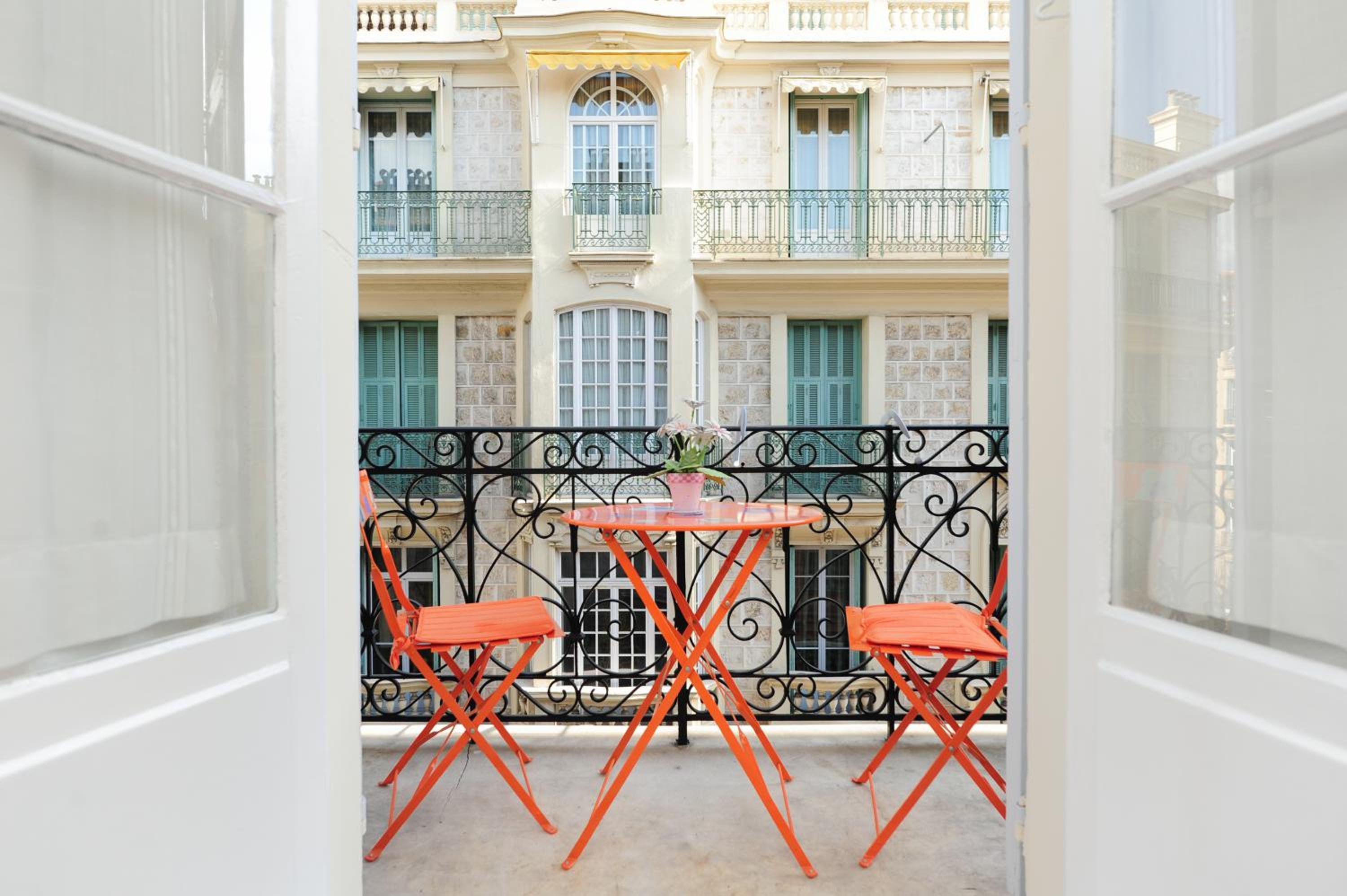 La Romantica Dante Five stars Holiday House Images