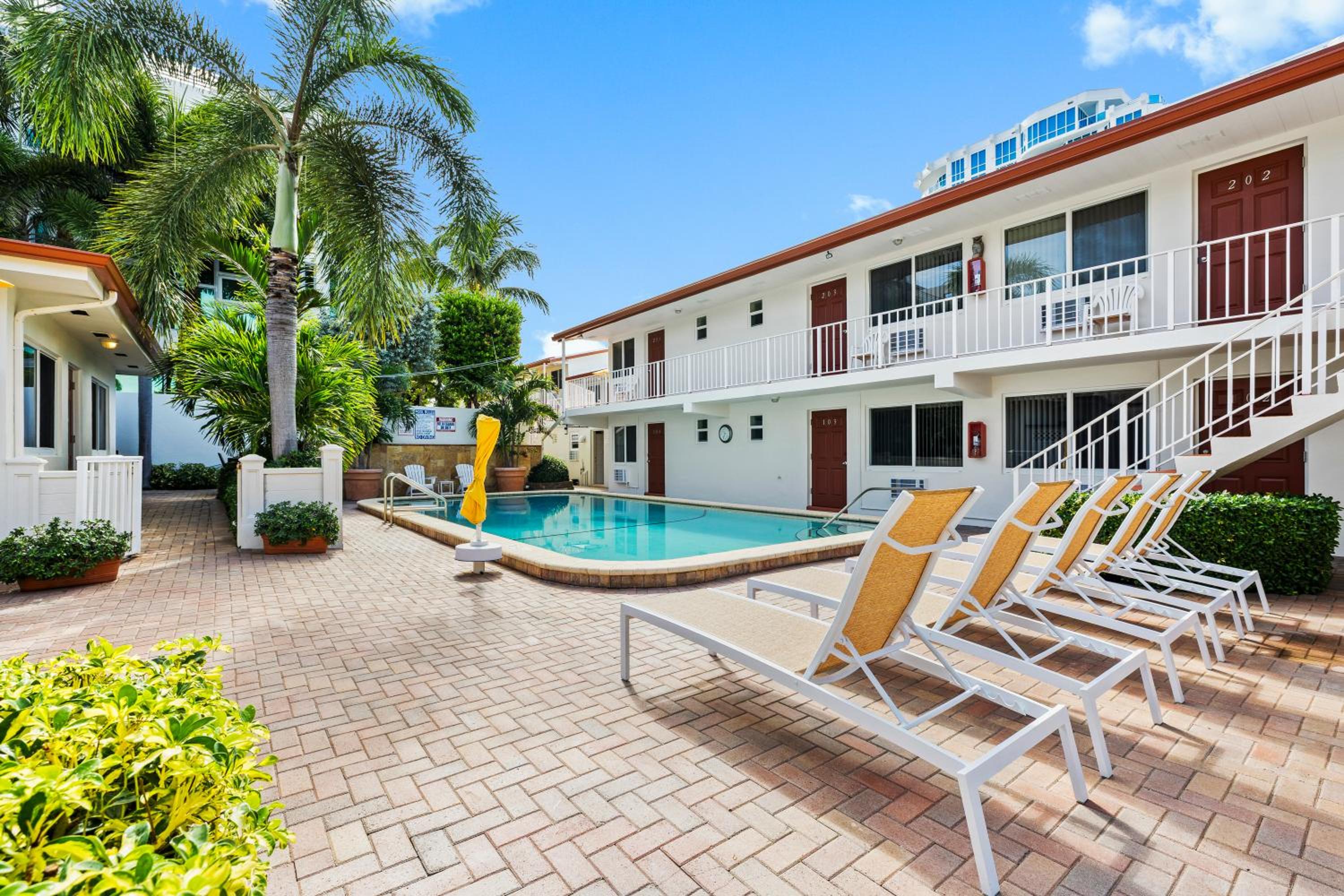 Surf Side Resort