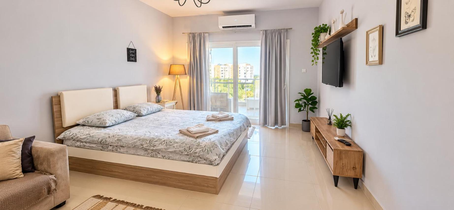 Studio with Balcony & Pool View in Caesar Resort