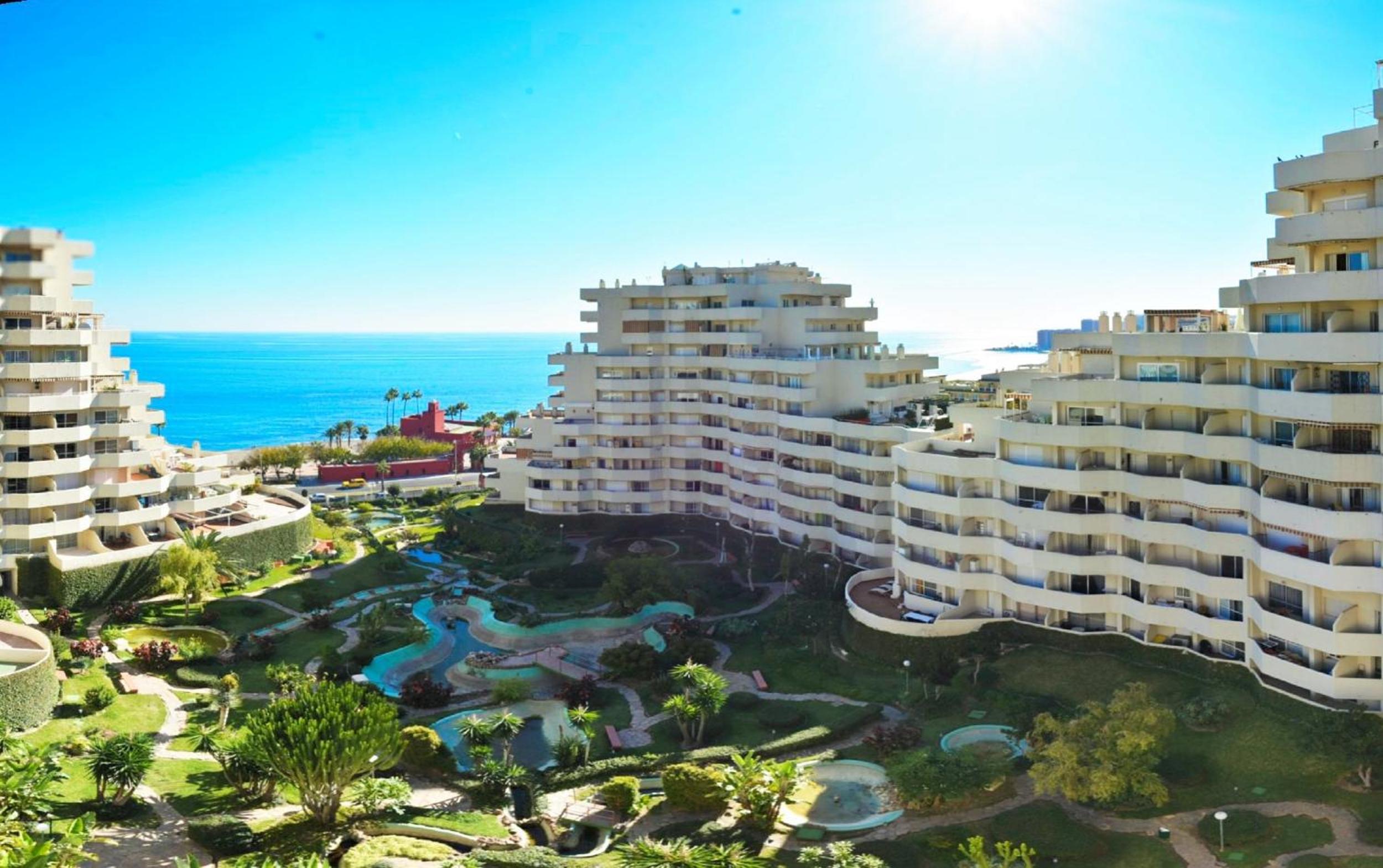 Benal Beach Holidays Images