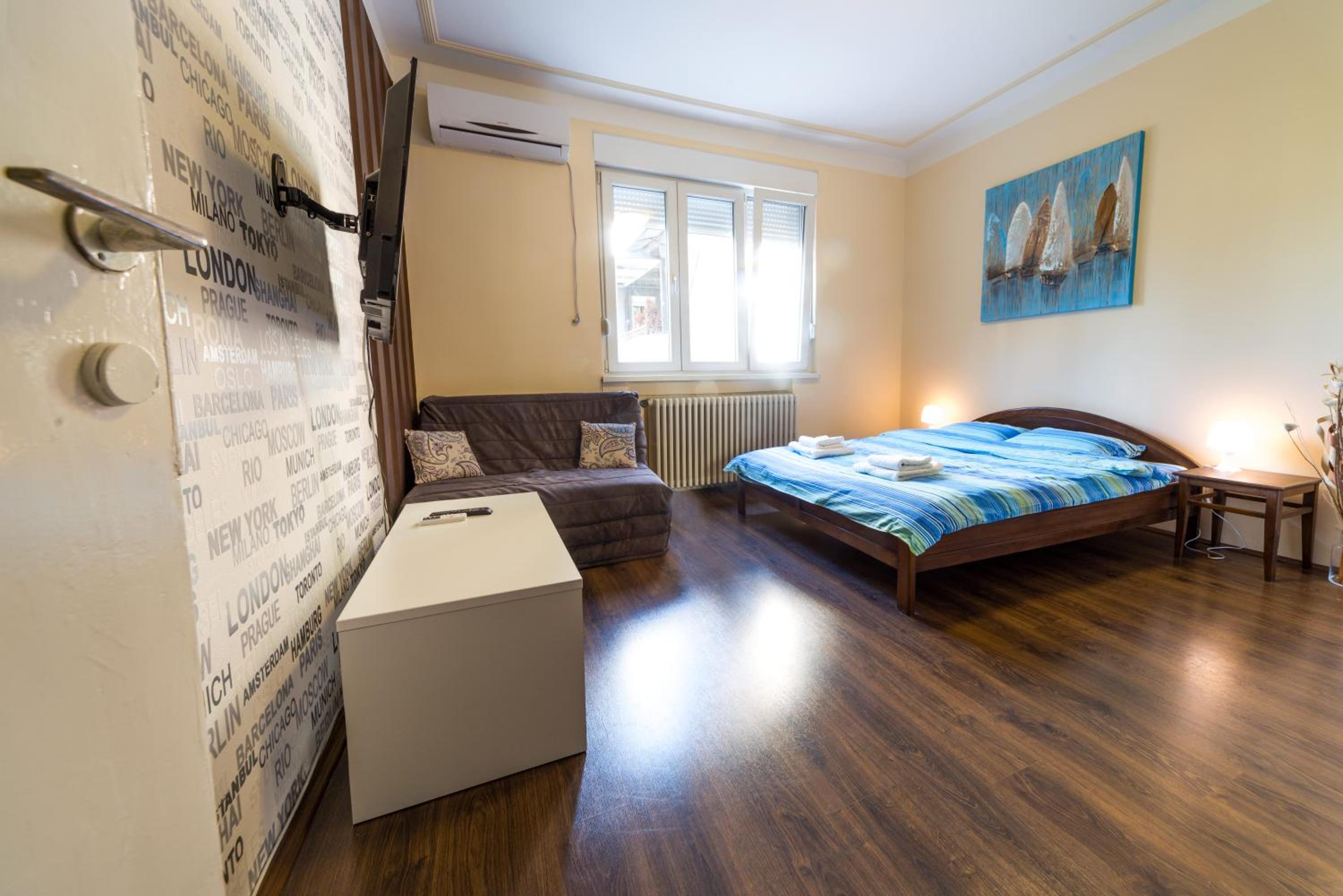 Parliament Apartment Images