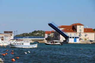 Apartments Villa Russo - Tisno - 3