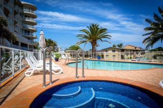 Kirra Beach Apartments - Gold Coast - 1