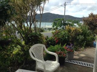 Studio Apartment with Seaview - Airlie Beach - 9