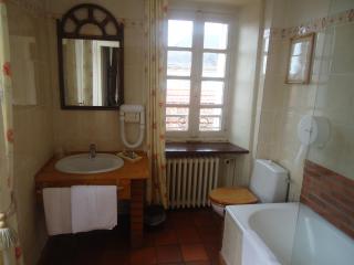 Hôtel De La Barbacane - Tiffauges - 6
