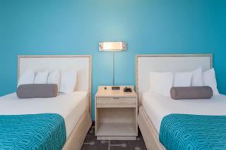 Howard Johnson by Wyndham Mystic - Mystic - 1