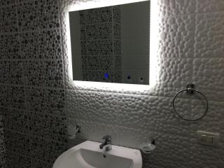 White Residence Apartament - Sarandë - 5