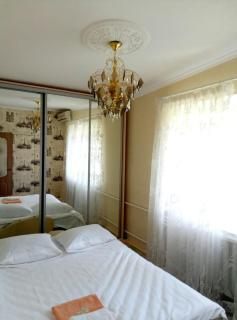 Cozy apartment on KPI - Kiev - 1