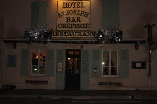 Logis hotel Saint-Joseph - Sancoins - 6