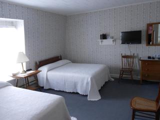 Shaw's Hotel & Cottages - 0