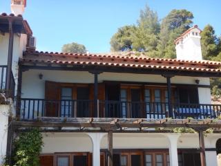 Sangue Blu Beachfront Villa Apartment - 6