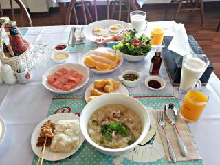 The Brown House Hotel - 4