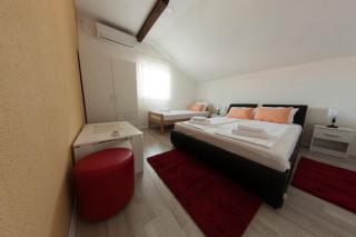 King San - Mostar - 6