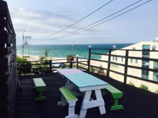Gangneung Sea View Pension - 9