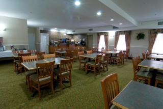 Best Western Plus Osoyoos Hotel & Suites - 8