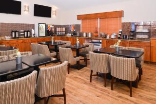 Best Western Plus Sidney Lodge - Sidney - 5