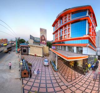 Hotel Benzz Park Vellore - Vellore - 4