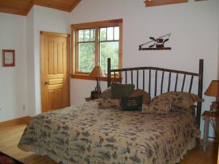 The Lodge at Trout Creek Bed and Breakfast - 1