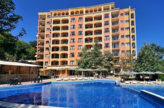 Kris Apartments at Paradise Green Park - Golden Sands - 7