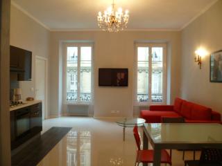 Lusso 5 beds Central Apartment - 4