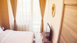 Summerland Beach Privilege Apartment - 8