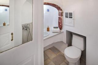 Cosmoia Cave House - 4