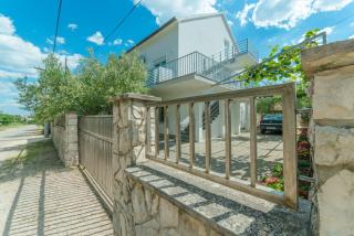 Apartments Brekalo - Pakoštane - 3