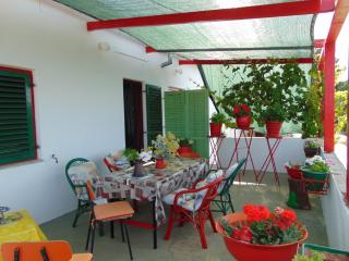 Apartment Fana - Grohote - 5