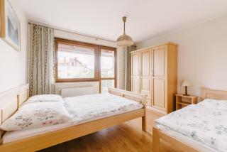 Alex - Pokoje i Apartamenty Blisko Plaży z Ogrodem i Placem Zabaw - Ostrowo - 4