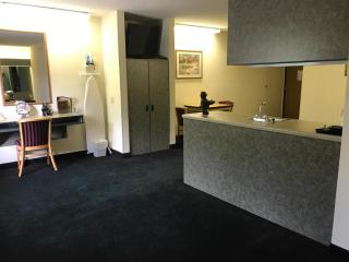 MJ INN and SUITES - Marienville - 4