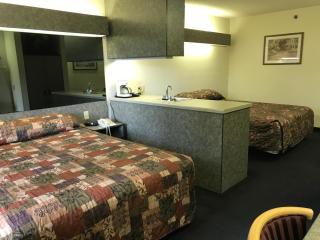 MJ INN and SUITES - 1