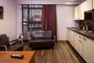 Roomzzz Leeds City - Leeds - 7
