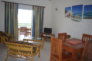 ManFiyo Guest House - Anse Boileau - 7