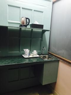 Skylink Suites Bed & Breakfast - New Delhi - 5