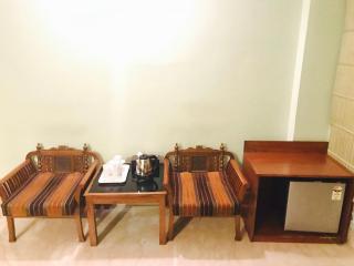 Skylink Suites Bed & Breakfast - New Delhi - 4