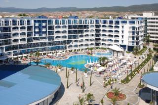 Chaika Beach Resort - 1