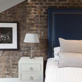 Giles Norman Gallery & Townhouse - 9