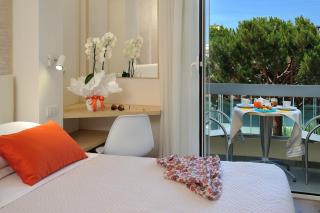 Hotel Riviera B&B - Misano Adriatico - 2