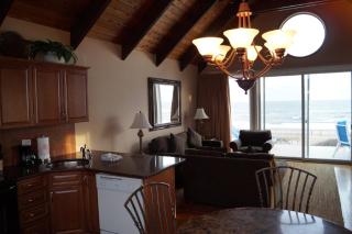 Royal Atlantic Beach Resort - Montauk - 2